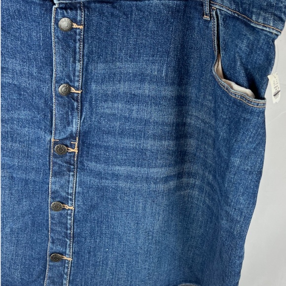 COPY - NWT: old navy High-Waisted Button-Front Mini Jean Skirt (28) $35 - Picture 7 of 14